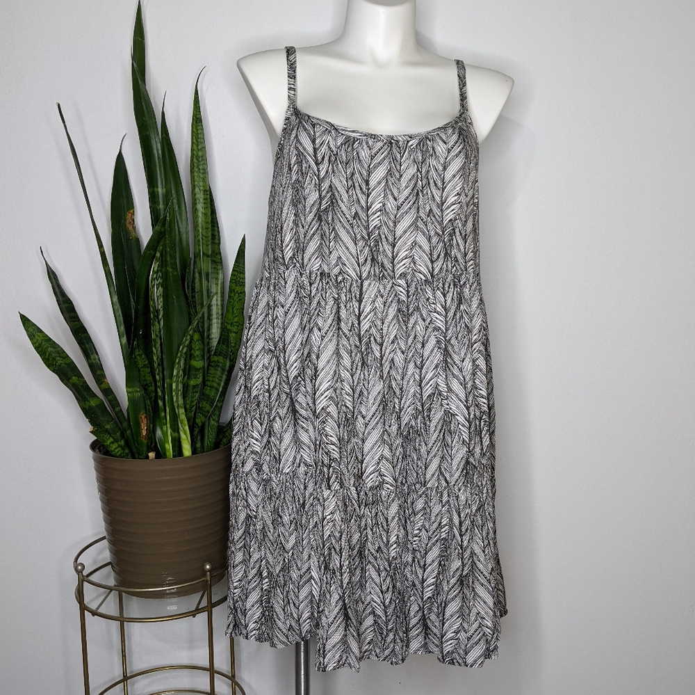 Torrid black & white dress 1X